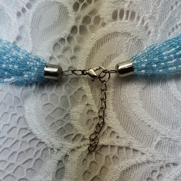 Shell Necklace - Picture 4 of 5